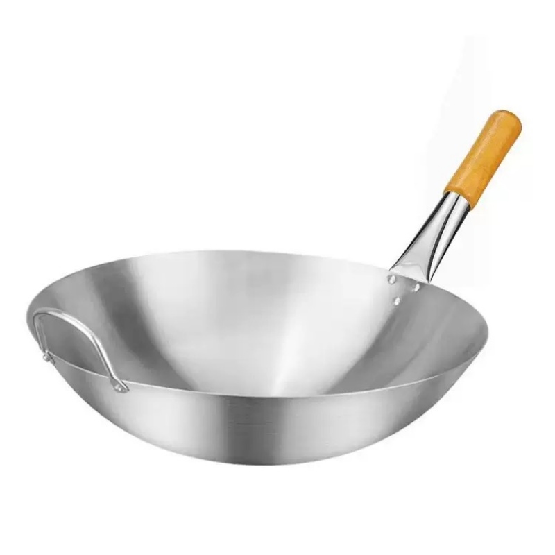 Stainless steel wok with steel handle